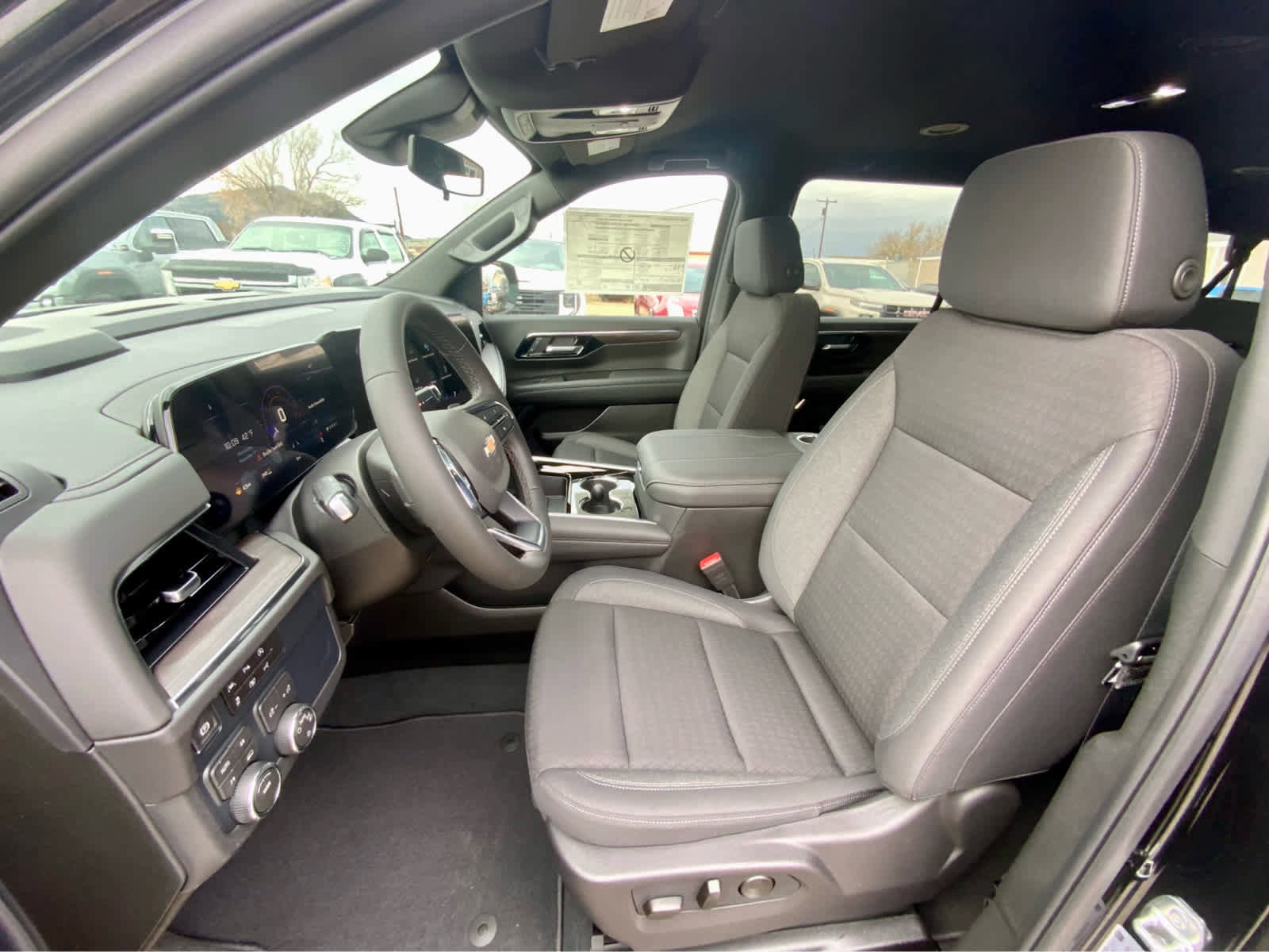 New 2026 Chevrolet Suburban LS AWD/4WD image 23