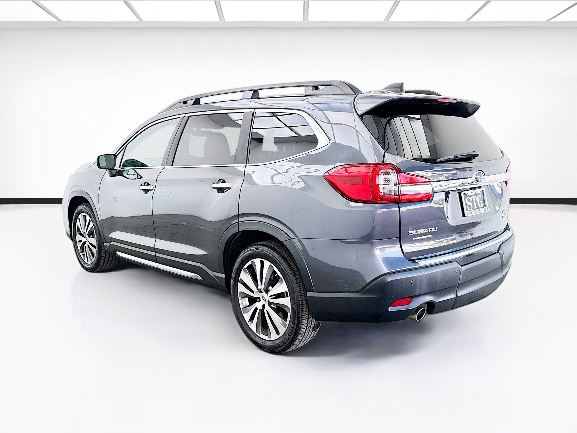 Used 2022 Subaru Ascent Touring AWD/4WD image 6