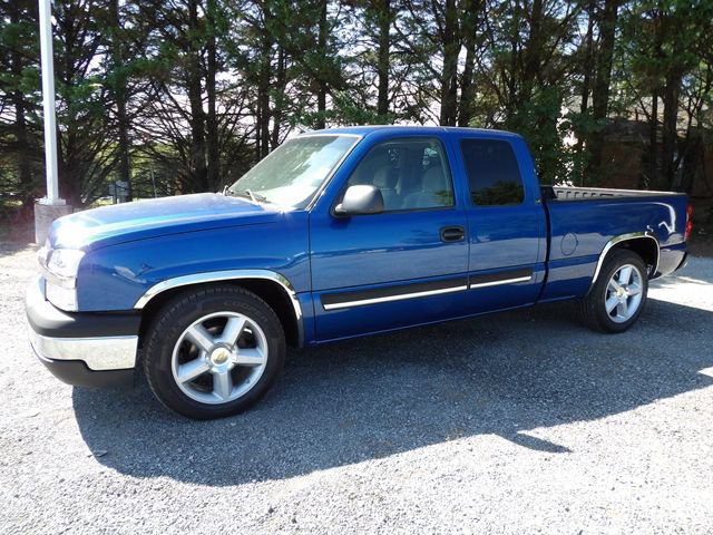 Used 2003 Chevrolet Silverado 1500 LS RWD image 1