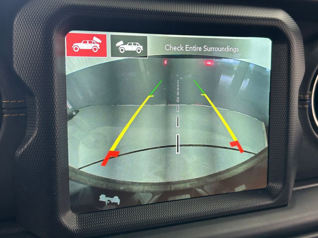 Used 2022 Jeep Wrangler Unlimited Sahara AWD/4WD image 20