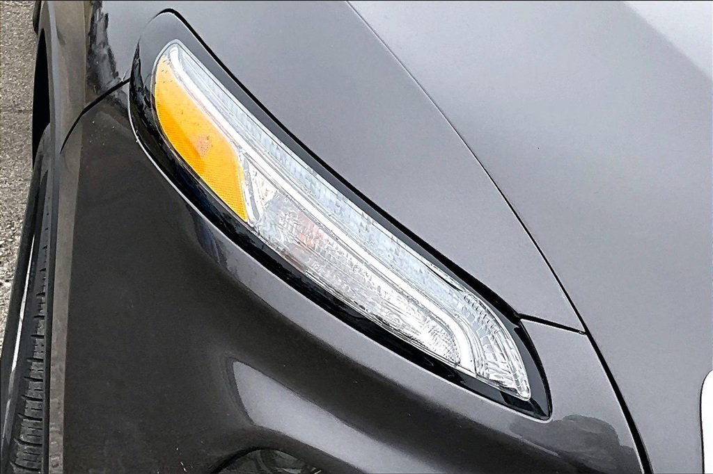 Used 2018 Jeep Cherokee Limited image 27