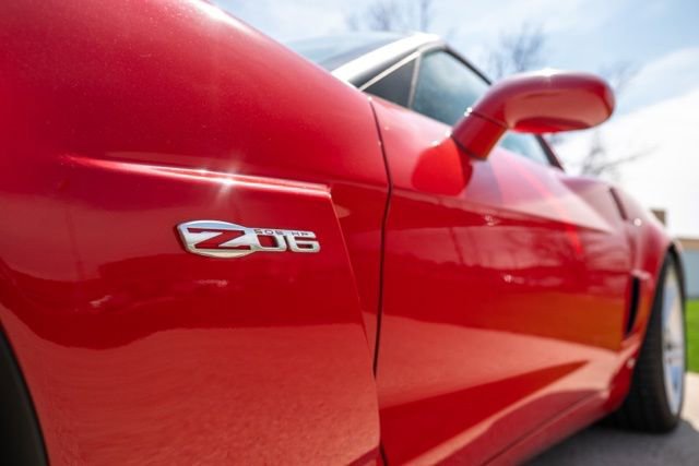 Used 2006 Chevrolet Corvette Z06 w/ Preferred Equipment Group RWD image 70