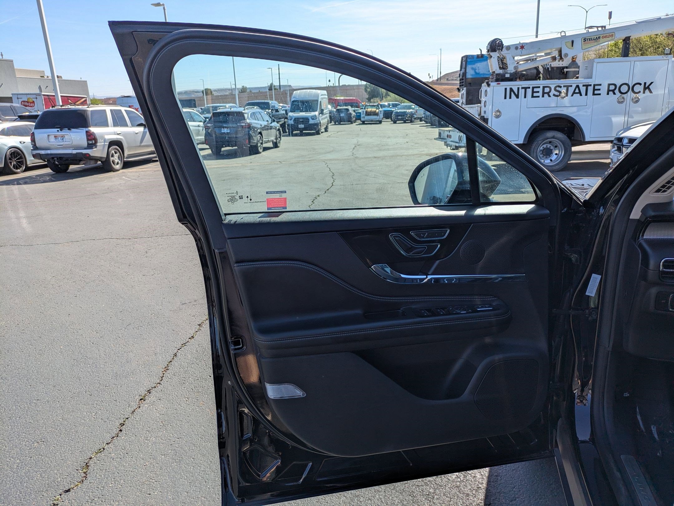 Used 2024 Lincoln Corsair Reserve w/ Equipment Group 201A AWD/4WD image 12