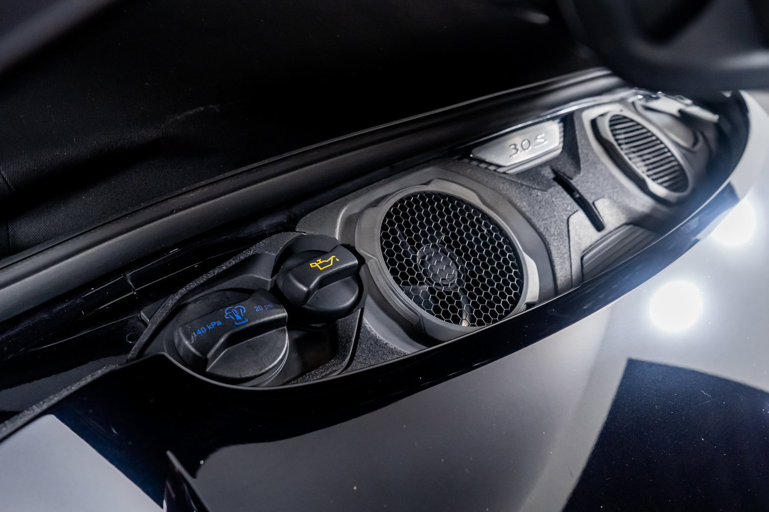 Used 2021 Porsche 911 Carrera 4S w/ Sport Package image 49