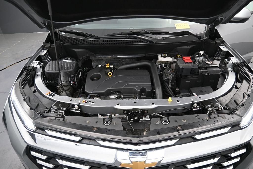 Used 2025 Chevrolet Equinox LT FWD image 15