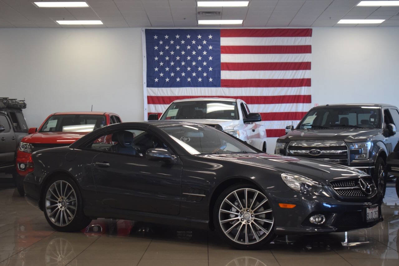 Used 2012 Mercedes-Benz SL 550 image 1