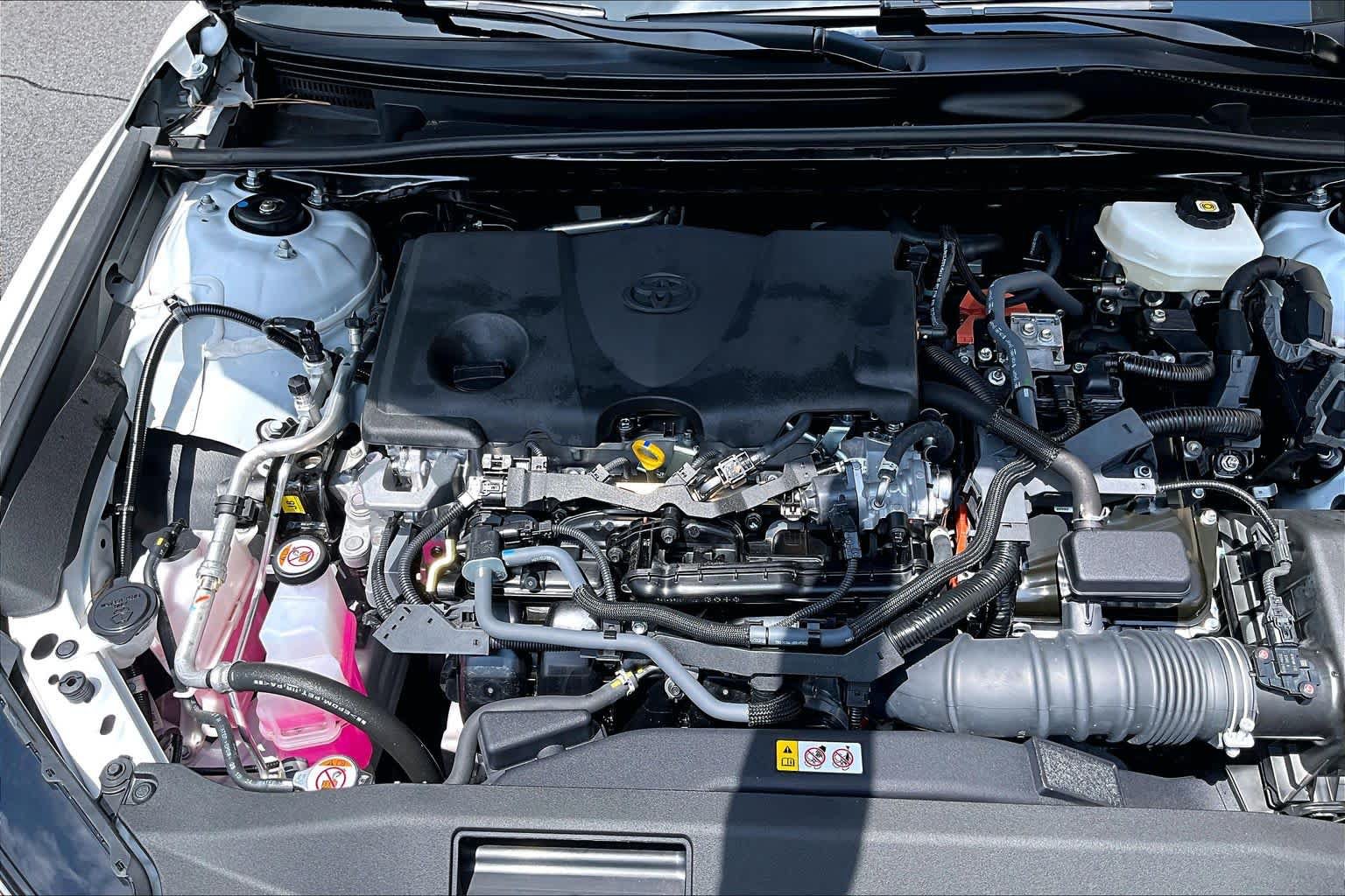 Used 2025 Toyota Camry SE FWD image 32