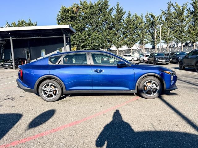 New 2025 Kia K4 LXS image 7