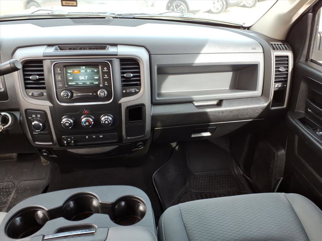 Used 2018 RAM 2500 Tradesman w/ Chrome Appearance Group image 7