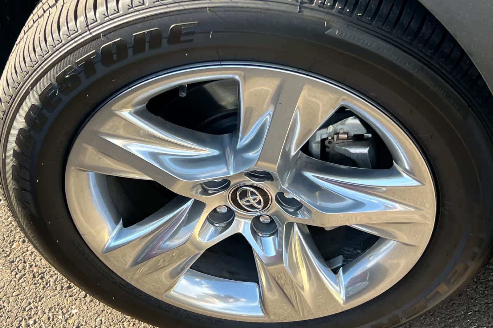 Used 2019 Toyota Highlander Limited AWD/4WD image 15
