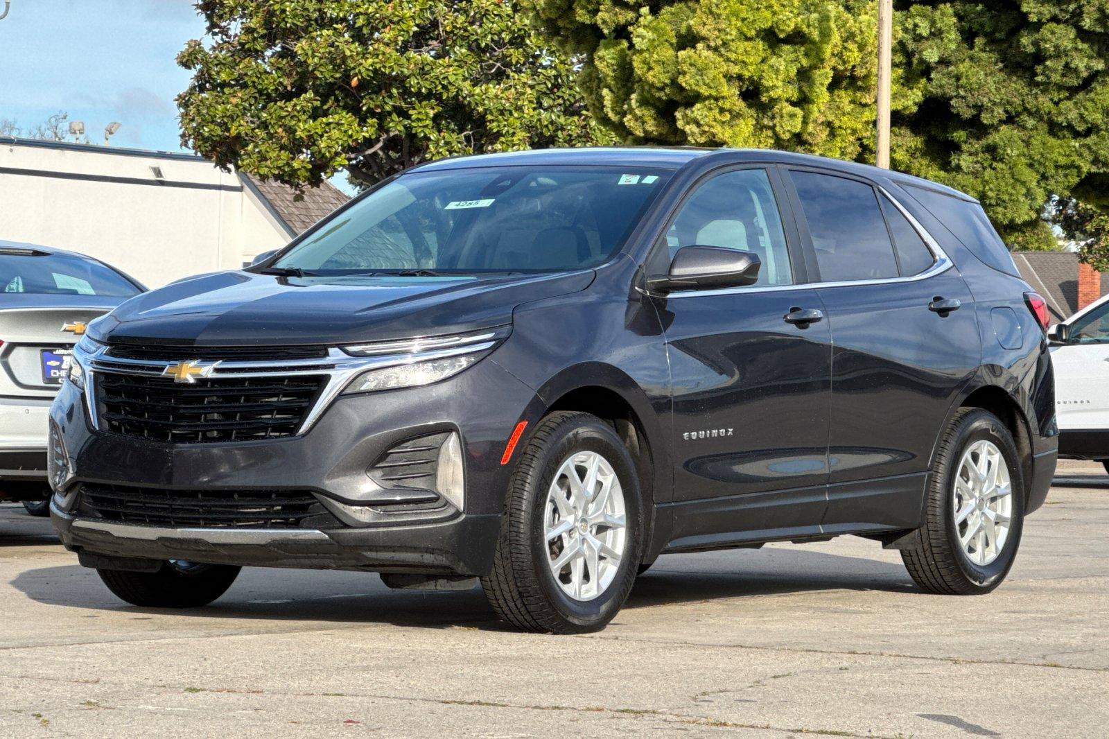 Used 2023 Chevrolet Equinox LT image 11