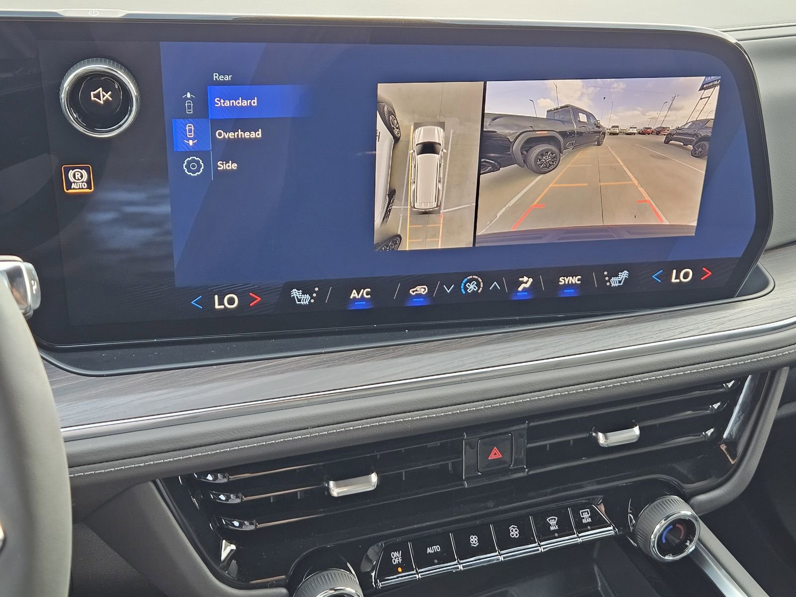 New 2026 Chevrolet Suburban LT w/ Comfort Package image 18