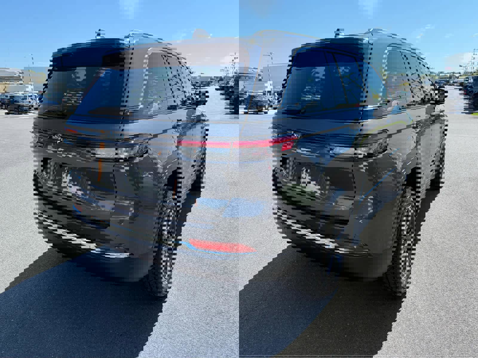 Used 2023 Jeep Grand Cherokee 4WD 4xe image 8