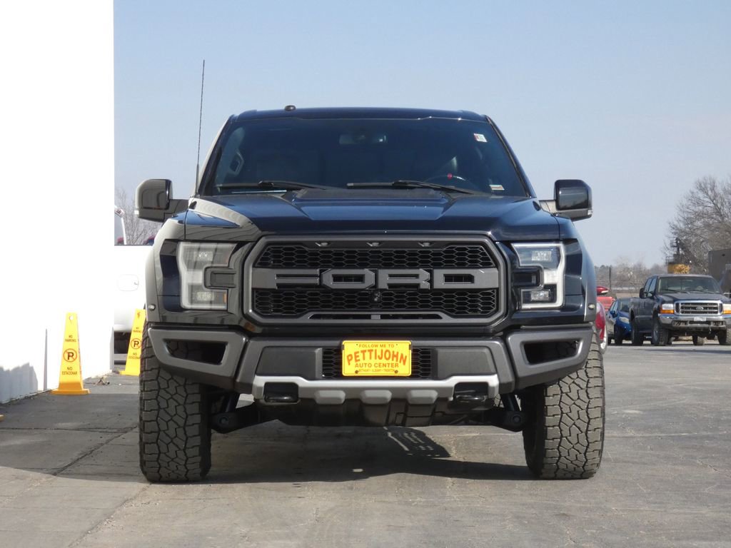Used 2018 Ford F150 Raptor w/ Equipment Group 802A Luxury image 4
