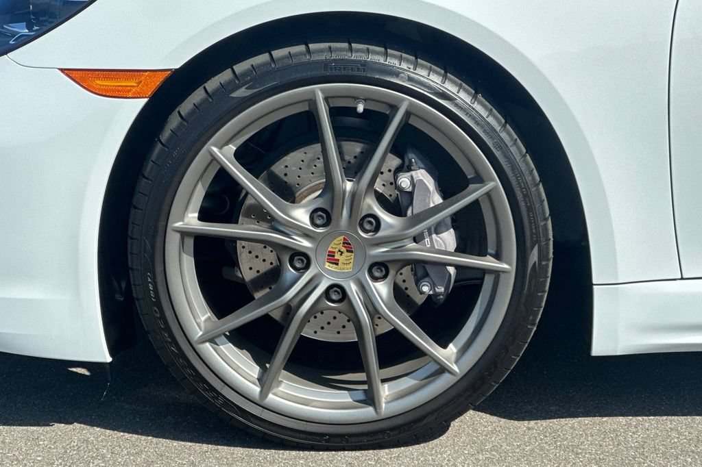 Used 2022 Porsche 718 Cayman RWD image 22