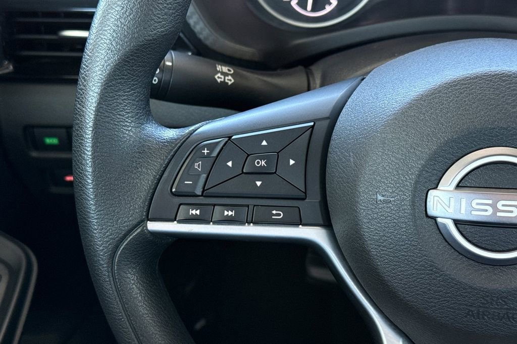 Used 2024 Nissan Sentra SV FWD image 31