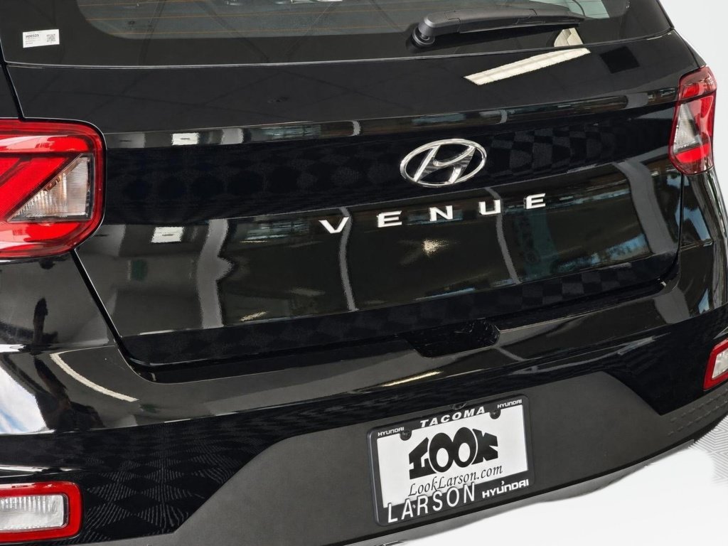 New 2026 Hyundai Venue SEL FWD image 13