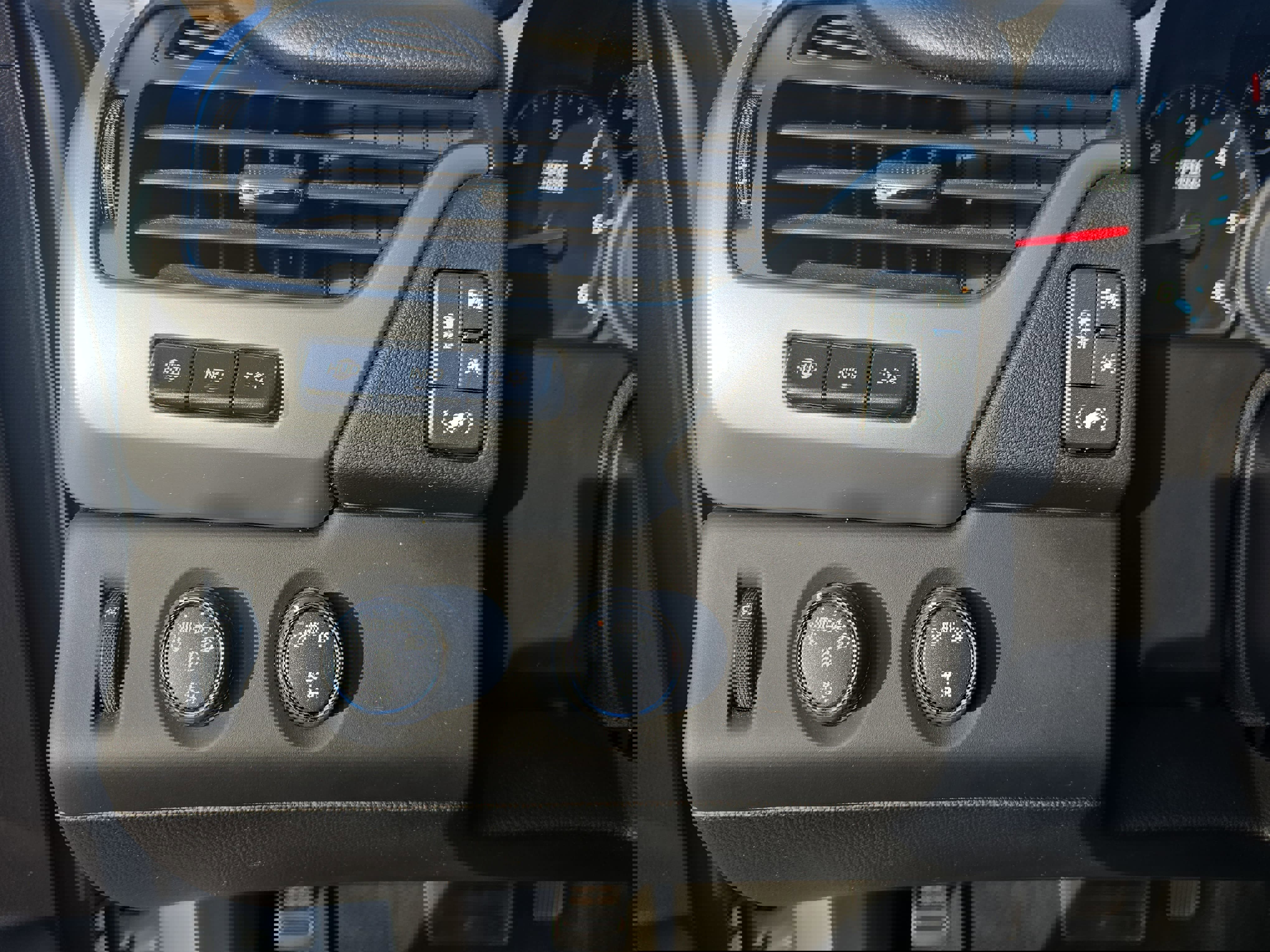 Used 2017 Chevrolet Suburban Premier image 28