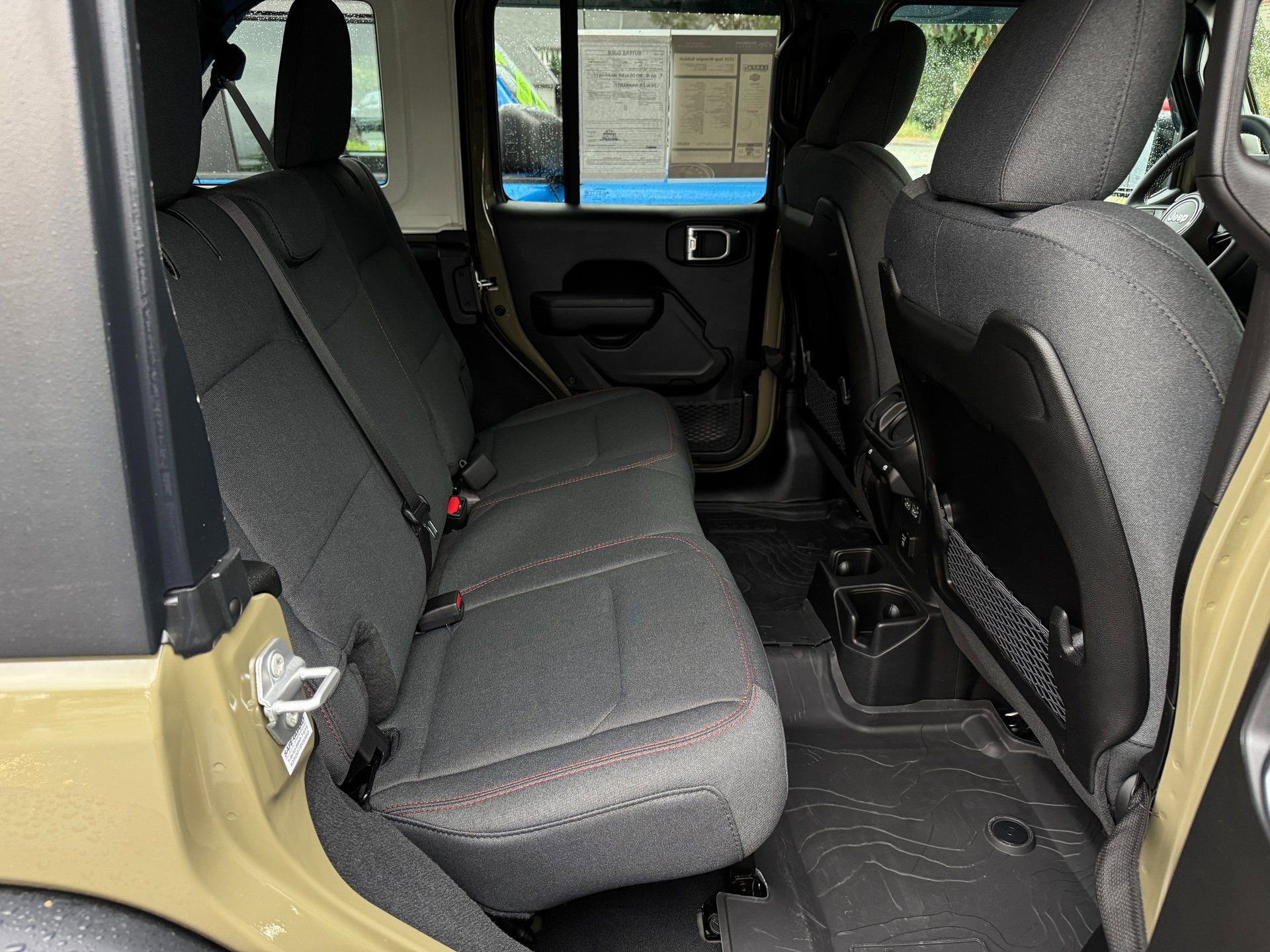 Used 2025 Jeep Wrangler Unlimited Rubicon w/ Safety Group image 18