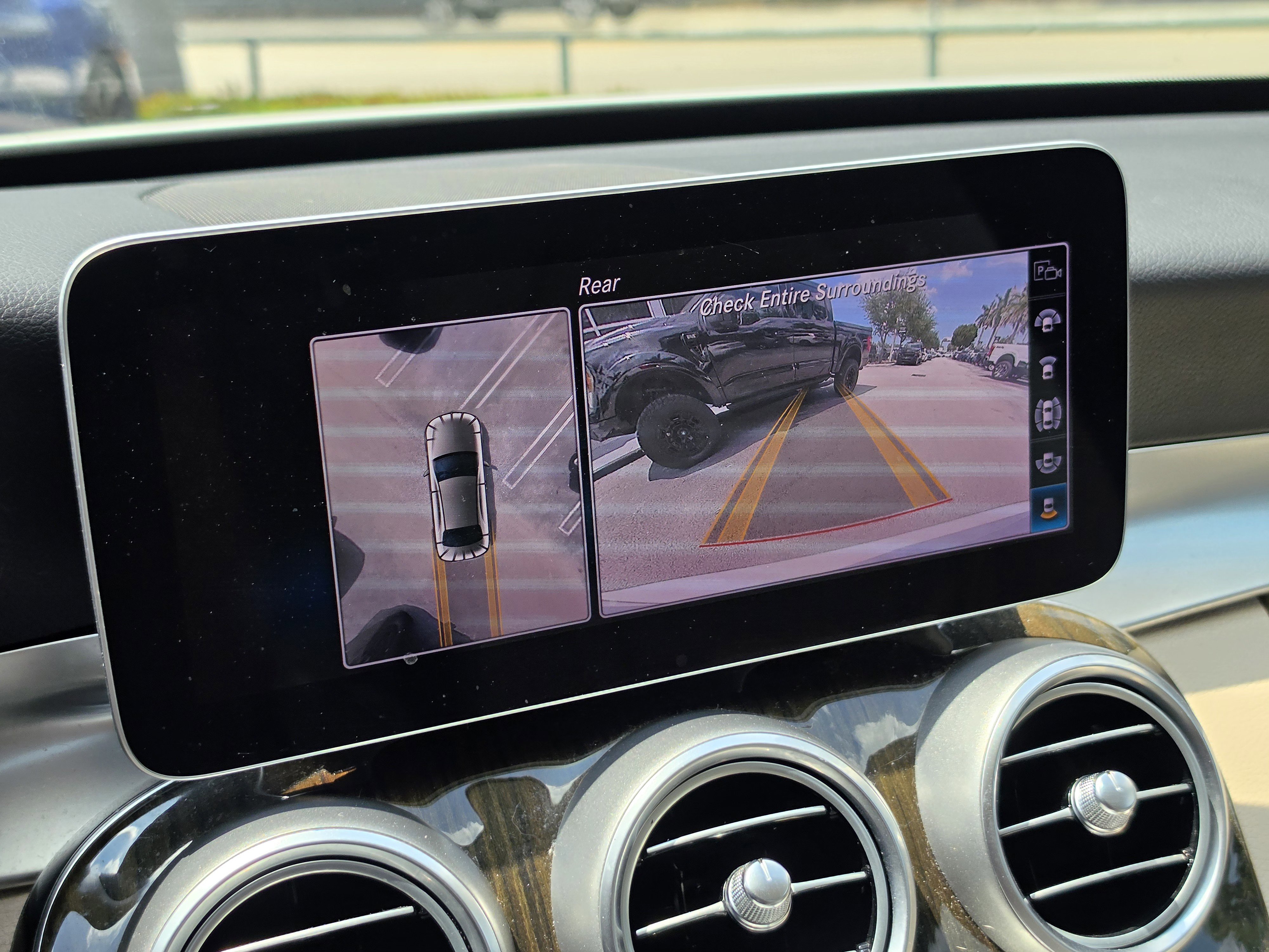 Used 2020 Mercedes-Benz C 300 Sedan image 24