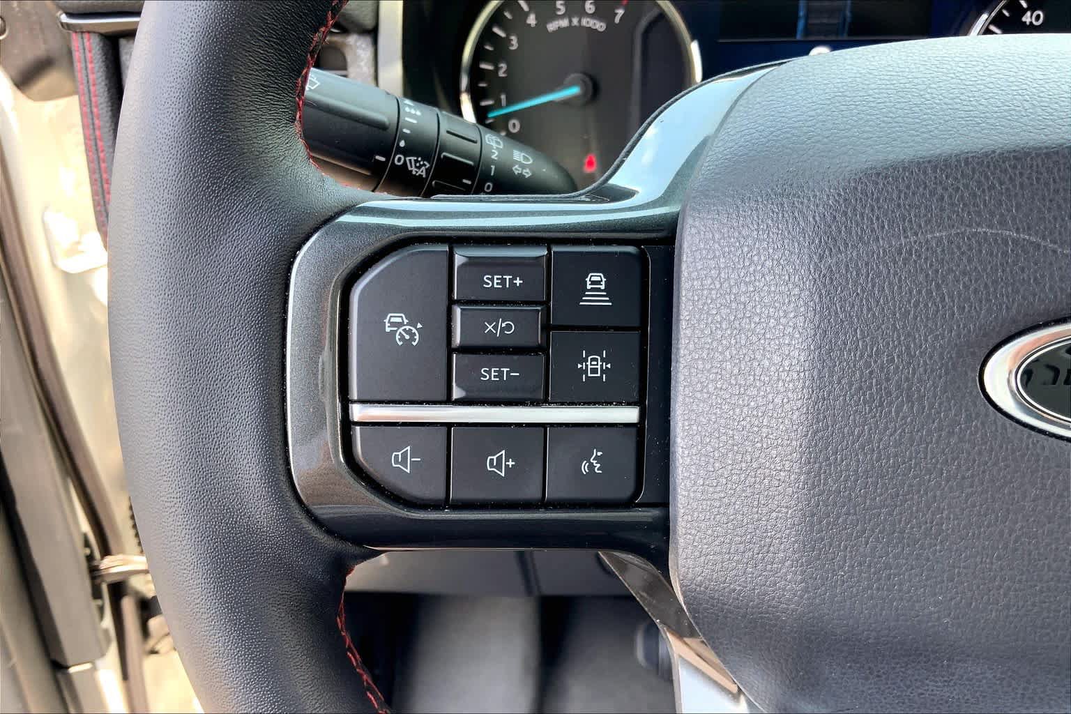 Used 2022 Ford Expedition Limited RWD image 21