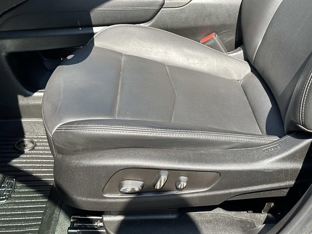 Used 2024 Cadillac XT6 Premium Luxury w/ LPO, Floor Liner Package AWD/4WD image 18