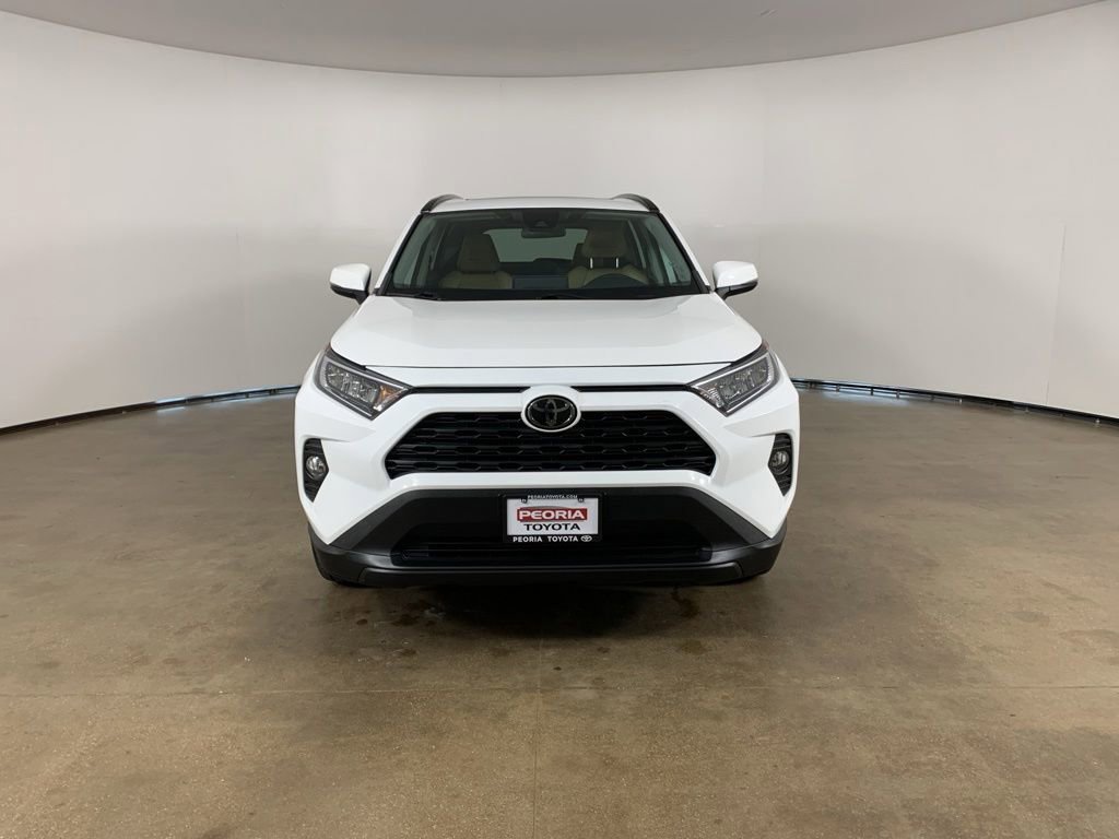Used 2020 Toyota RAV4 XLE Premium FWD image 3