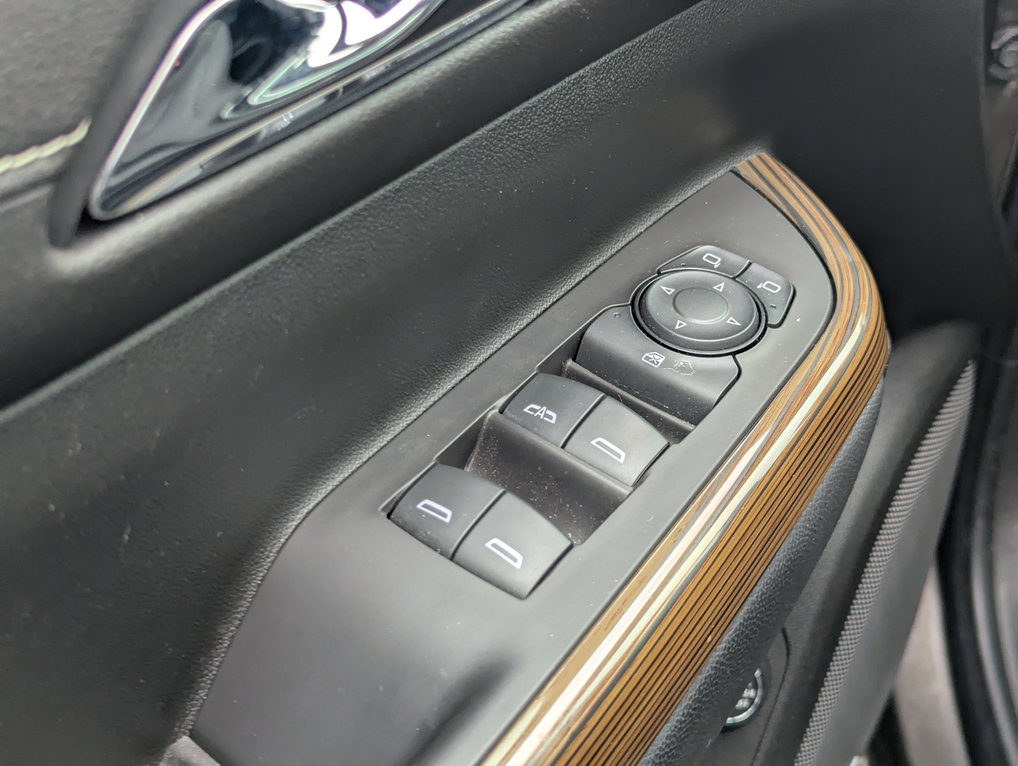 Used 2020 GMC Acadia SLE w/ Driver Convenience Package image 21