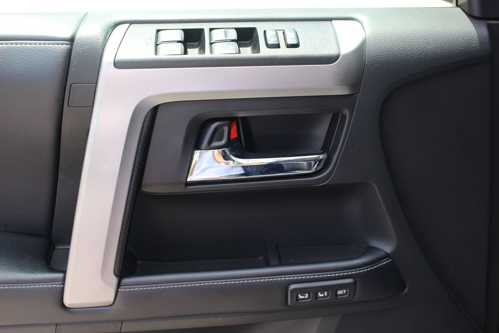 Used 2019 Toyota 4Runner Limited AWD/4WD image 16