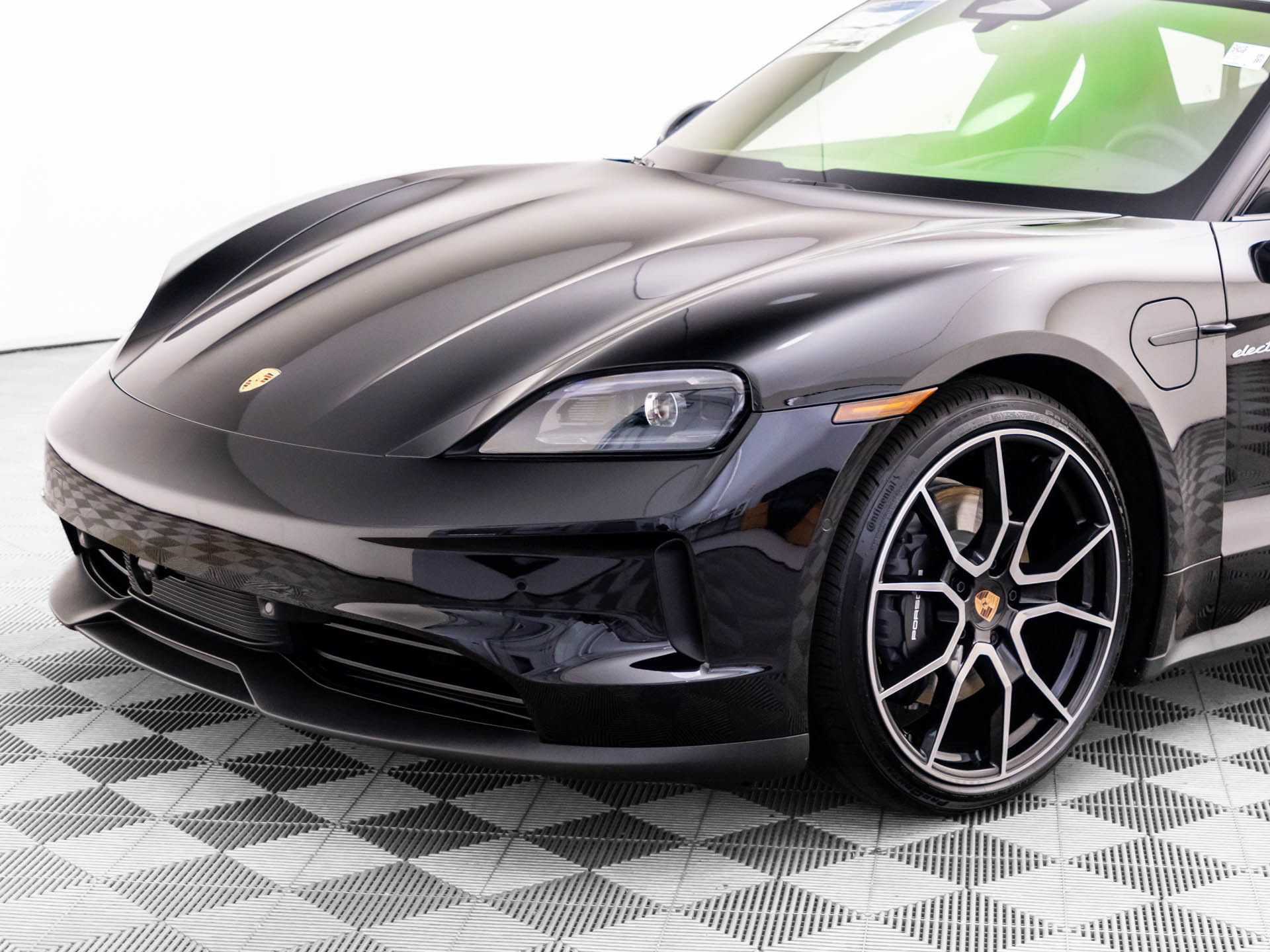 New 2026 Porsche Taycan AWD/4WD image 37