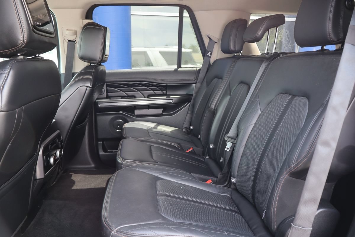 Used 2019 Ford Expedition Platinum AWD/4WD image 18