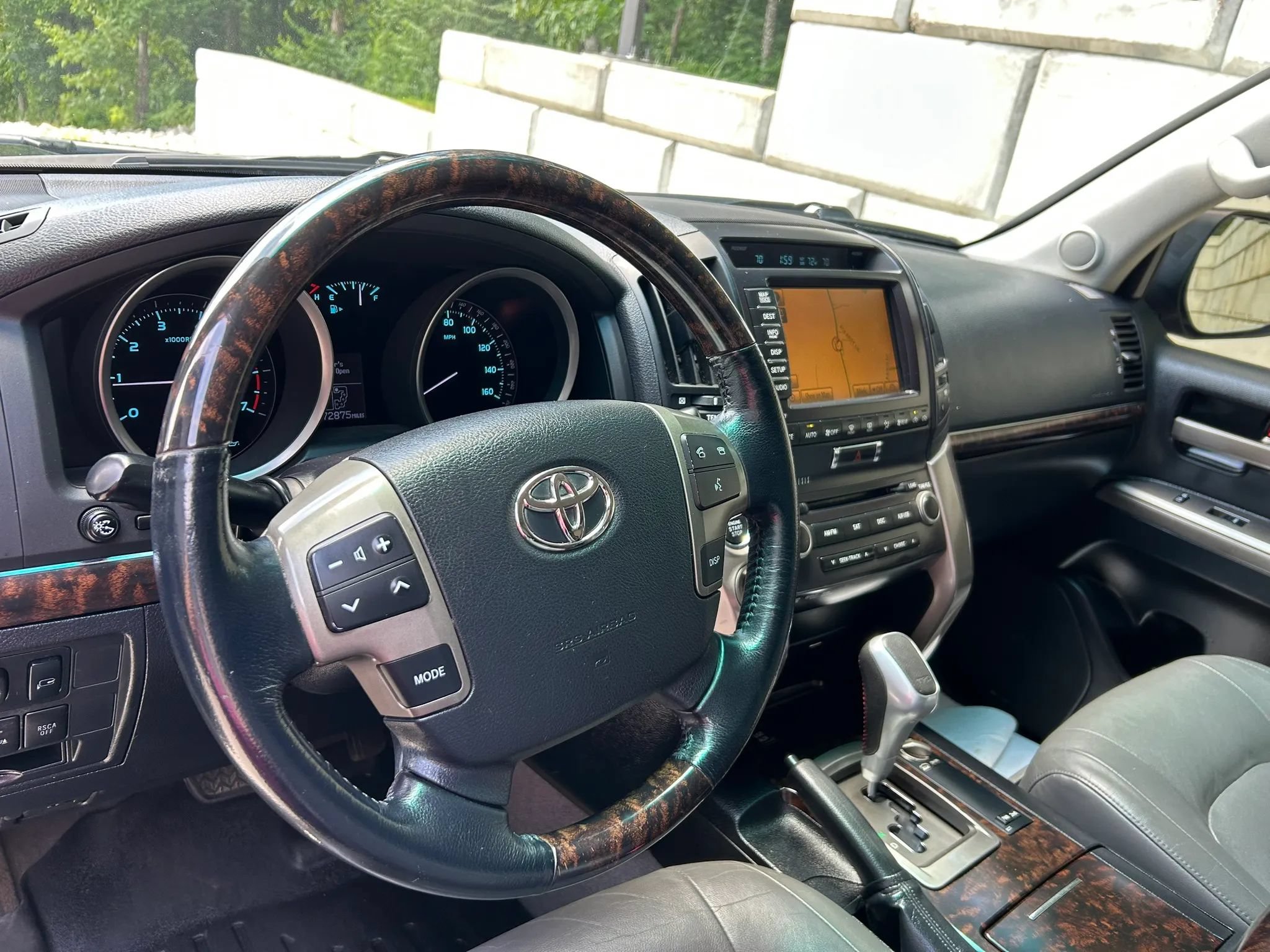 Used 2011 Toyota Land Cruiser w/ Upgrade Pkg AWD/4WD image 3