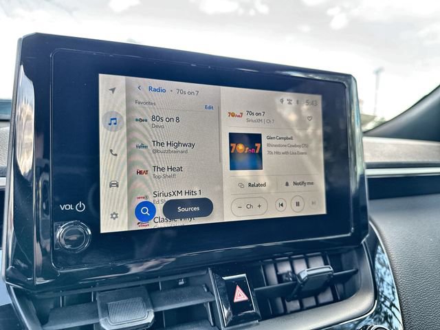 Used 2025 Toyota Corolla Cross SE image 25