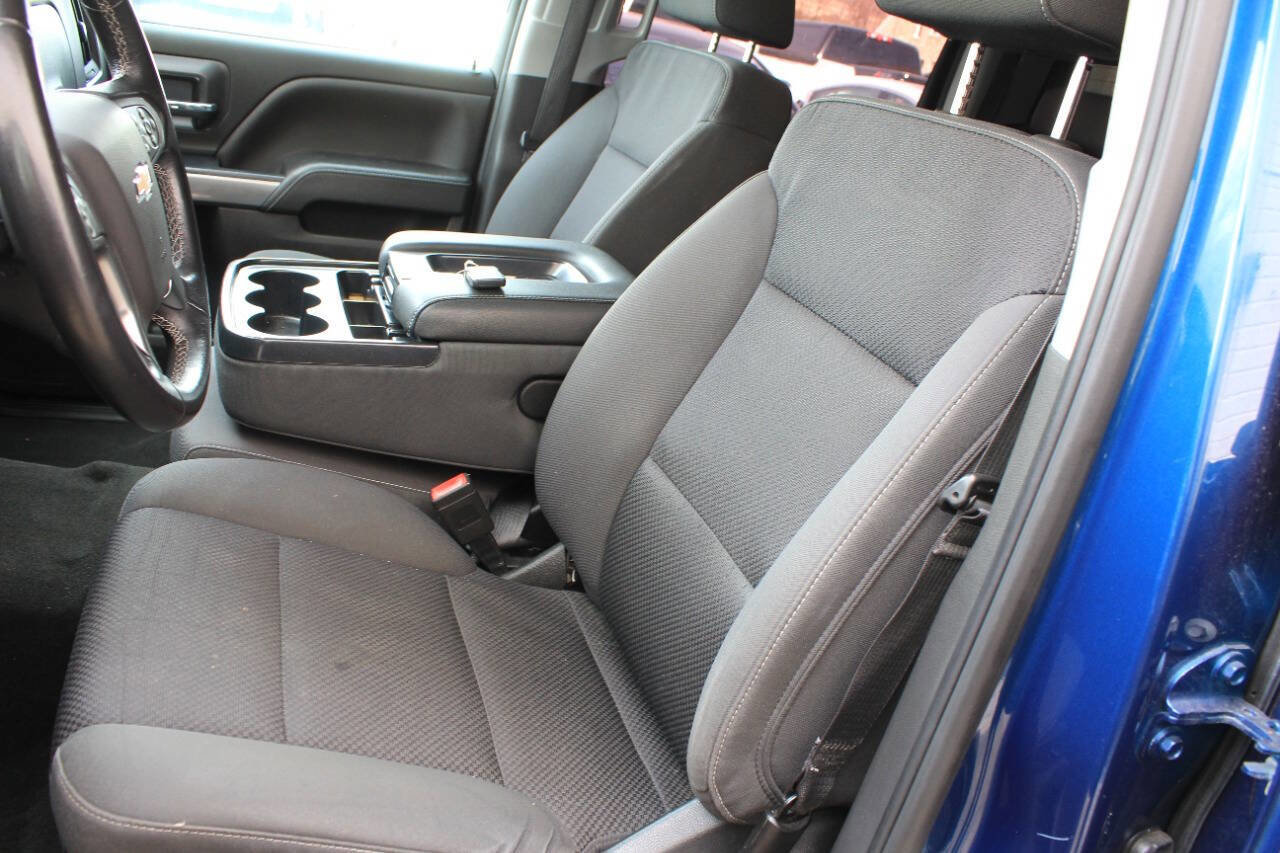Used 2018 Chevrolet Silverado 1500 LT w/ All Star Edition RWD image 12