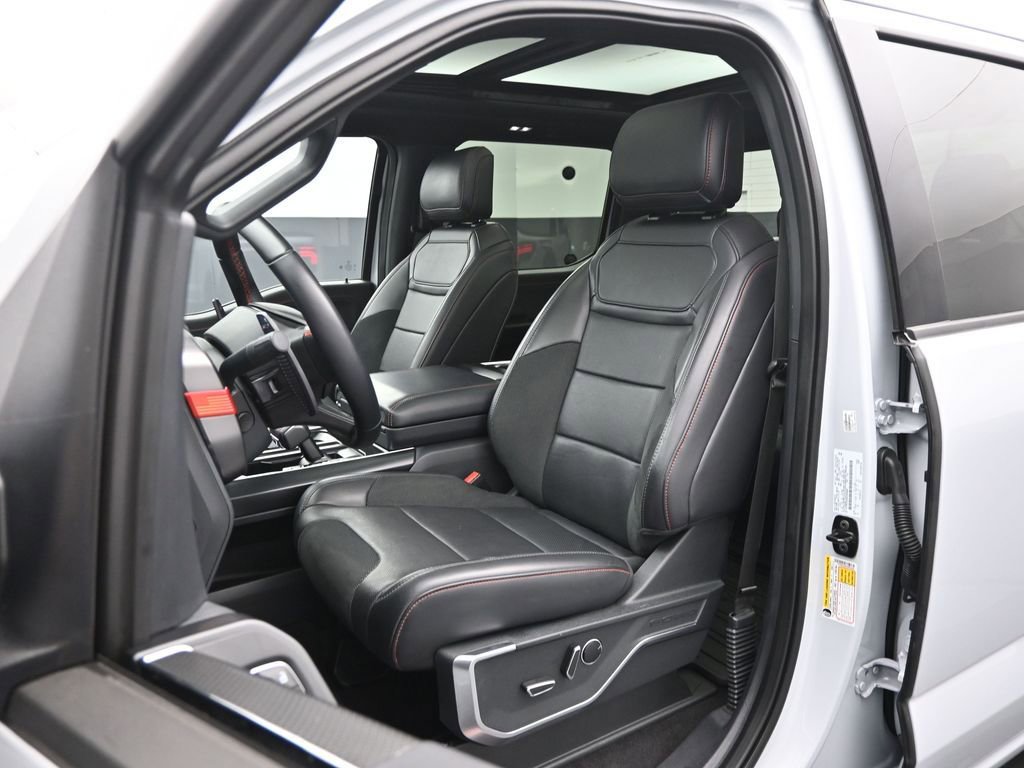 Used 2025 Ford F150 Raptor image 8