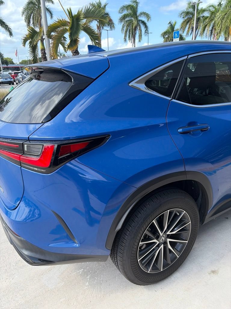 Used 2023 Lexus NX 250 FWD w/ Towing Package (2000 Lbs) image 6