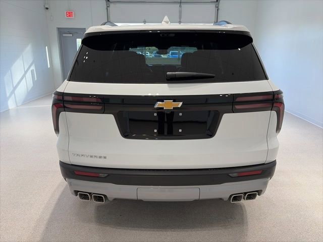 New 2026 Chevrolet Traverse LT w/ Driver Confidence Package FWD image 5