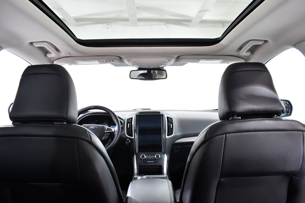 Used 2024 Ford Edge SEL w/ Convenience Package image 17