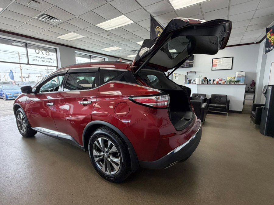 Used 2018 Nissan Murano SV image 23