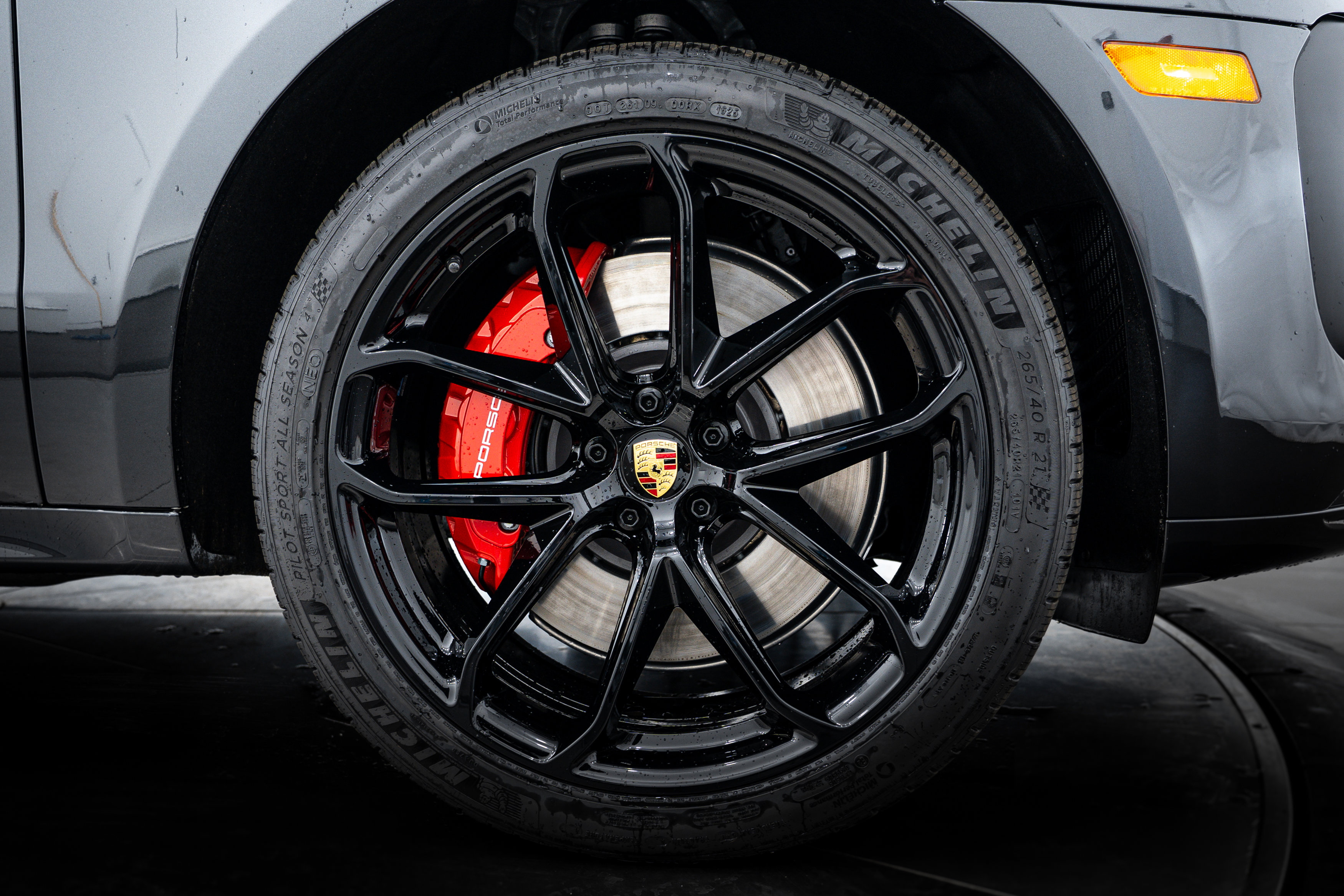 New 2026 Porsche Macan GTS image 11