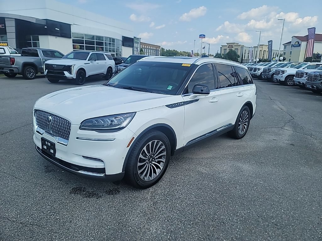 Used 2022 Lincoln Aviator Reserve w/ Equipment Group 201A RWD image 3