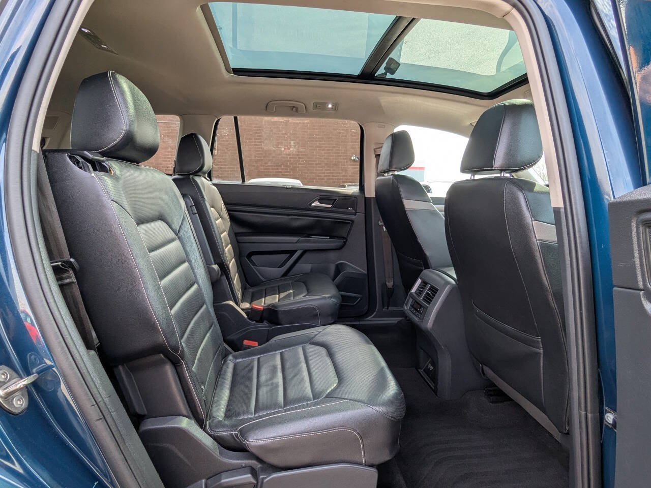Used 2021 Volkswagen Atlas SEL Premium AWD/4WD image 15