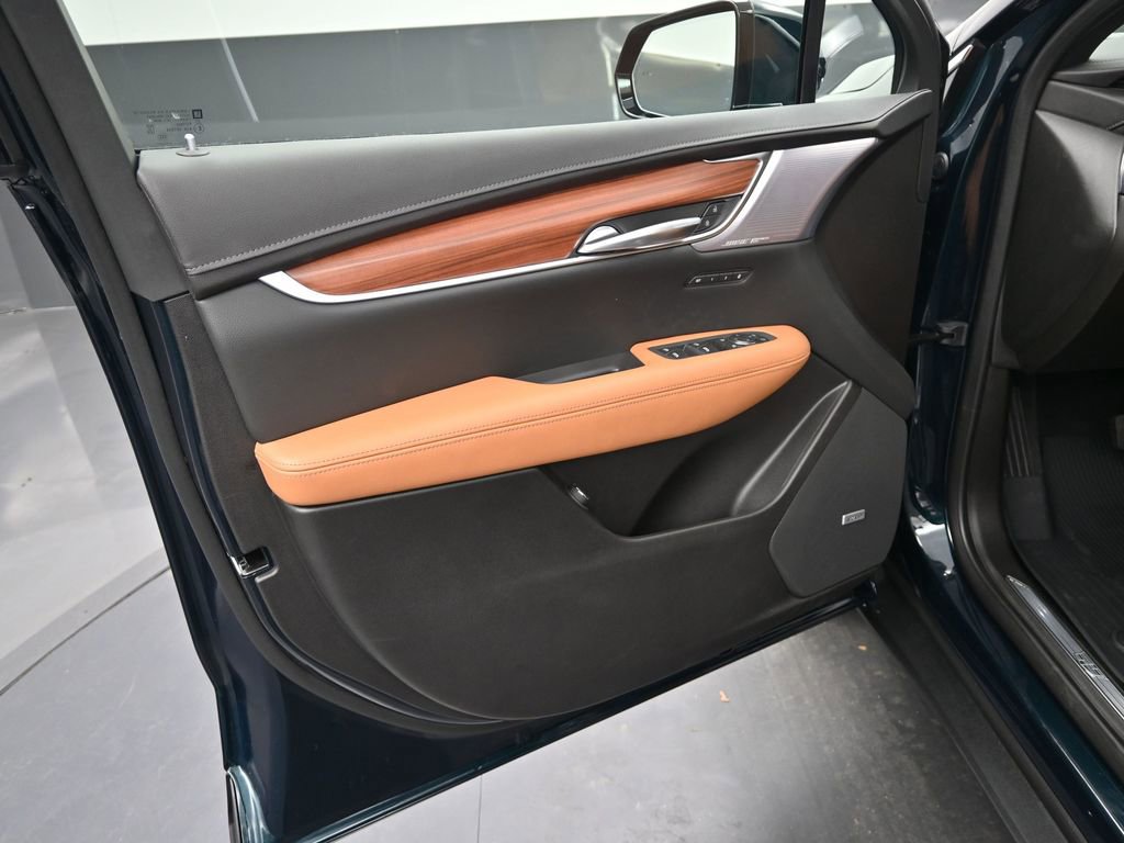 New 2026 Cadillac XT5 Premium Luxury w/ LPO, Floor Liner Package image 12