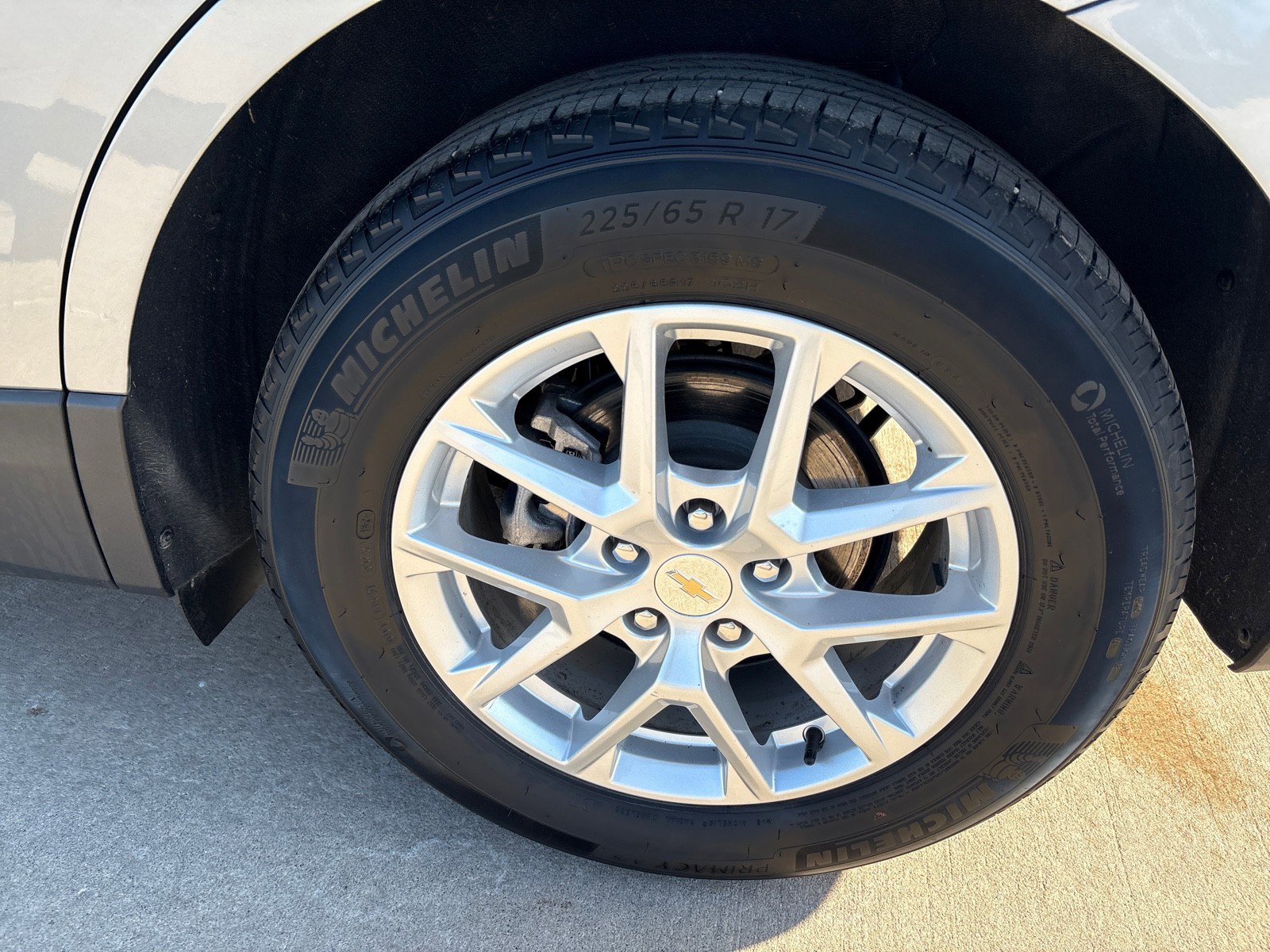 Used 2024 Chevrolet Equinox LT image 11