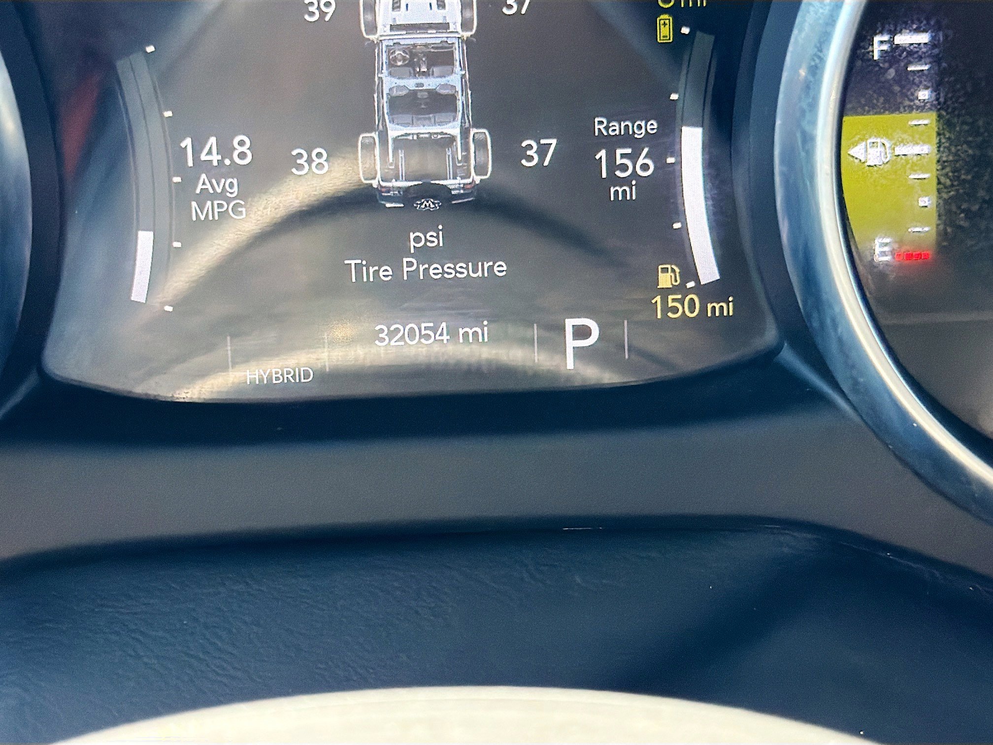 Used 2023 Jeep Wrangler Sahara w/ Cold Weather Group image 38