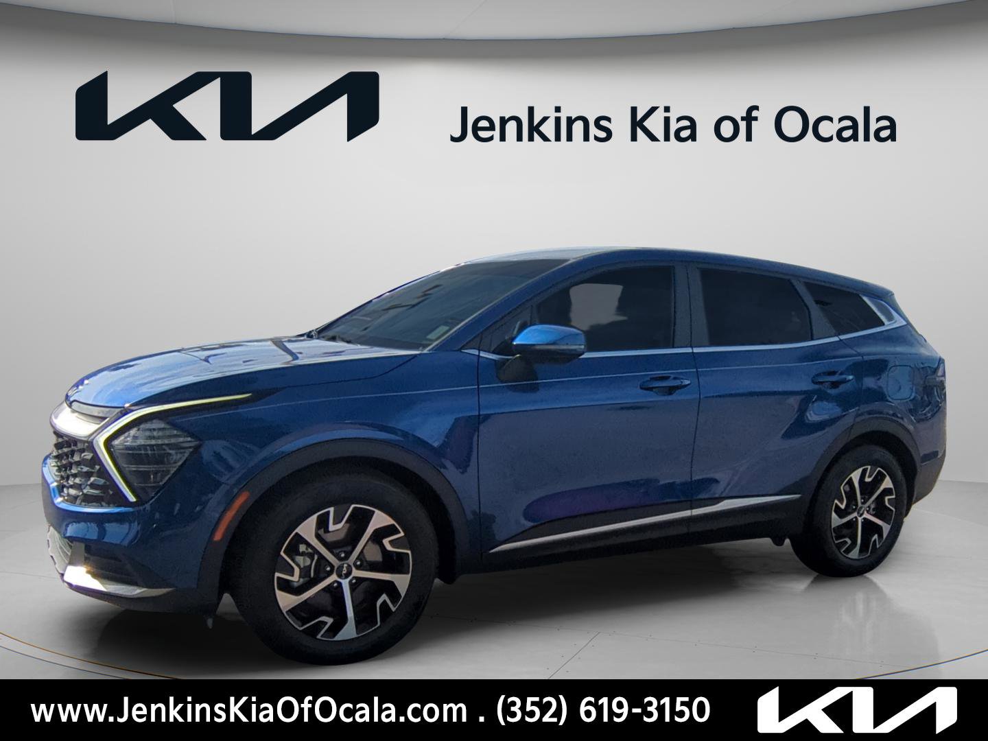 Certified 2024 Kia Sportage EX image 8