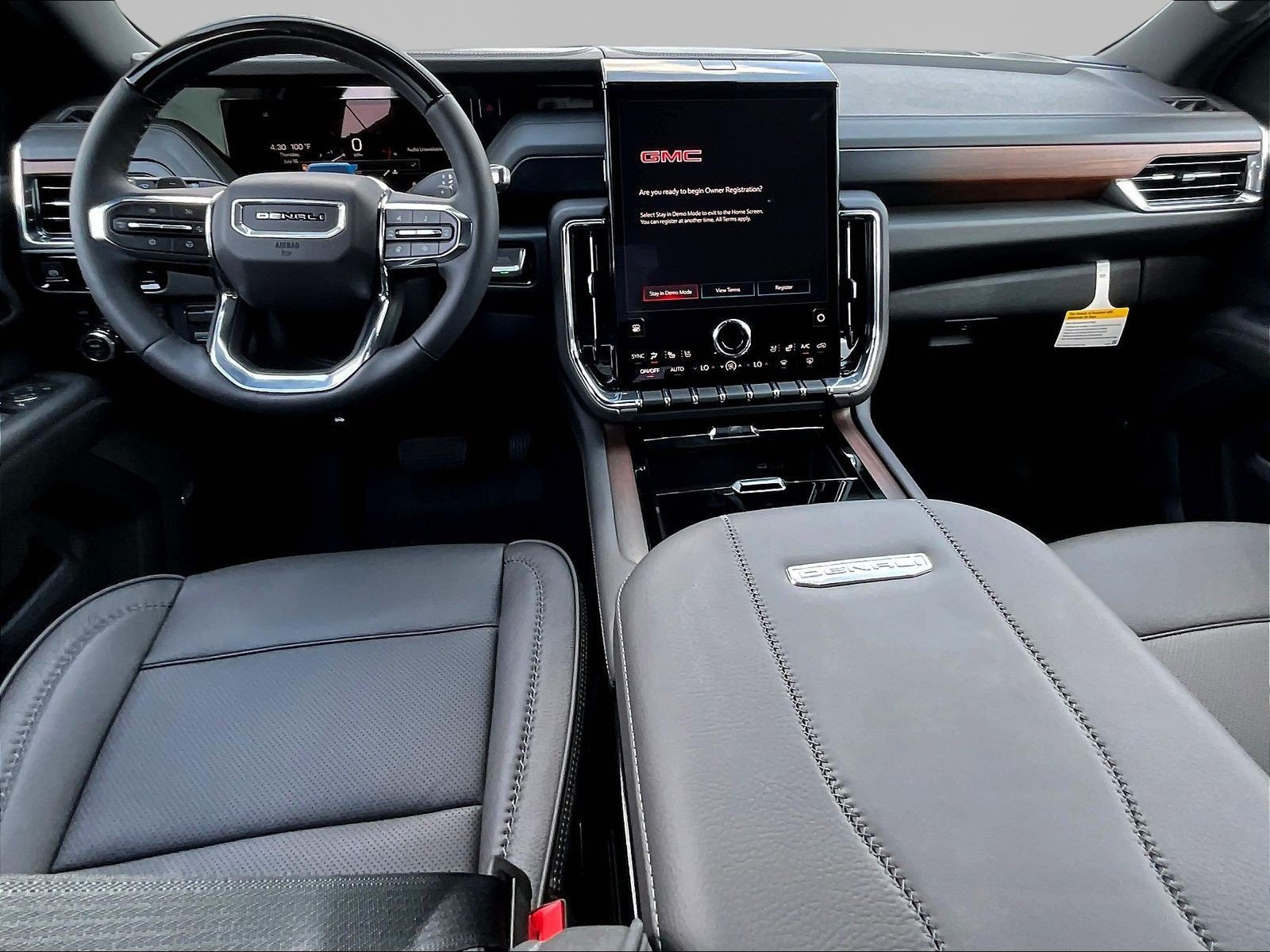 New 2026 GMC Yukon XL Denali w/ Denali Reserve Package AWD/4WD image 10