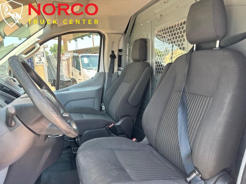 Used 2015 Ford Transit 250 130 Low Roof RWD image 17