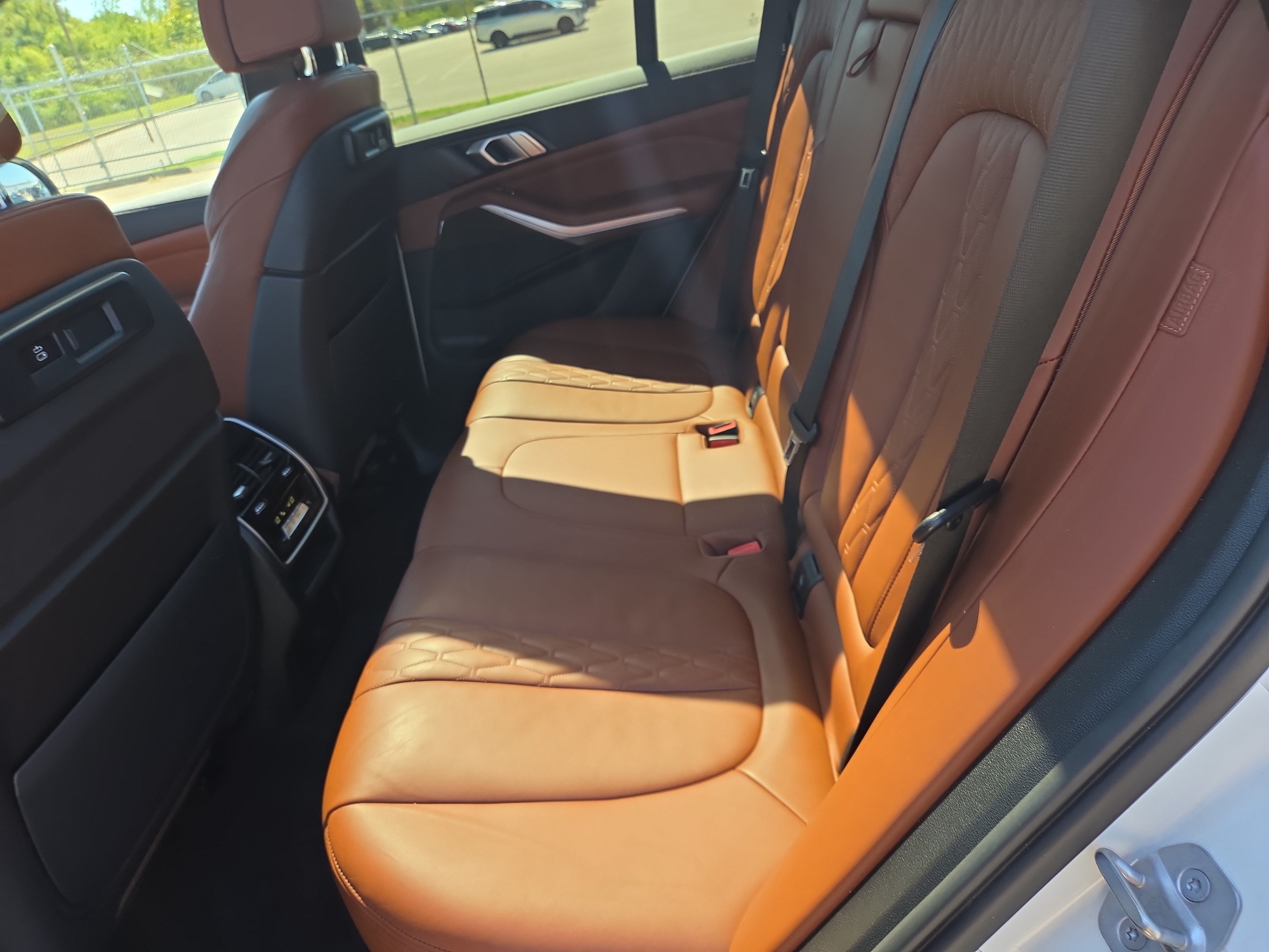Used 2022 BMW X5 sDrive40i w/ M Sport Package RWD image 7