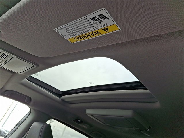Certified 2024 Honda Odyssey Touring image 10